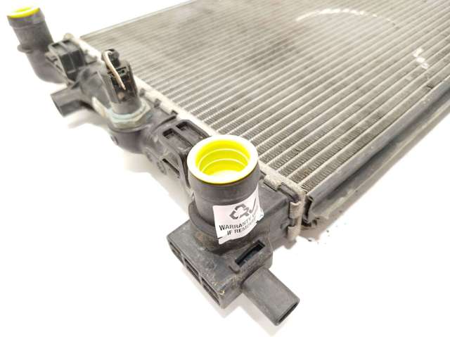 6R0121253A Radiador de refrigeración del motor  disponible Burgos
