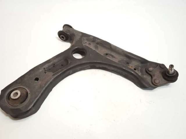 Brazo inferior derecho de la suspensión delantera 6R0407152F VAG