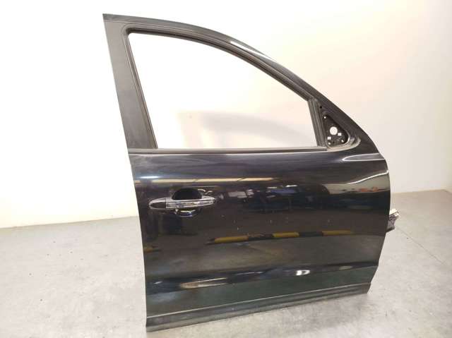 760042B030 Puerta delantera derecha comprar Almería