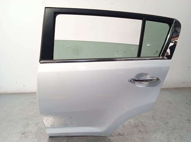 770033W000 HYUNDAI Puerta trasera izquierda comprar Bilbao