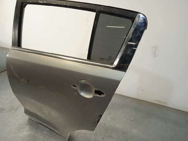 770033W000 HYUNDAI Puerta trasera izquierda comprar Madrid