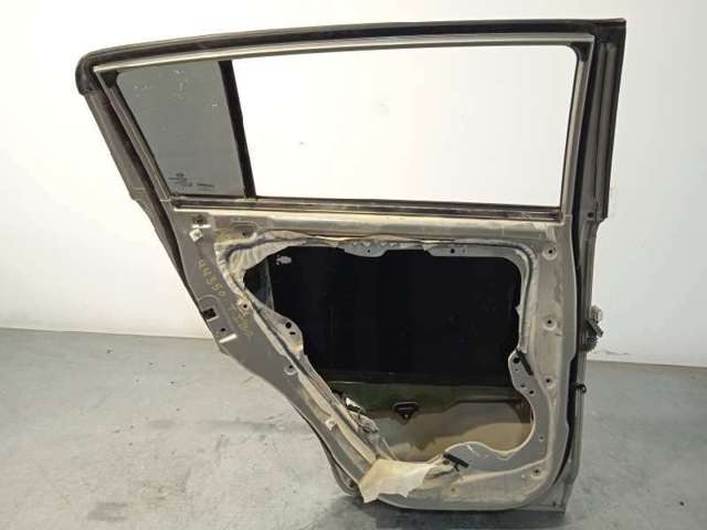 770033W000 Puerta trasera izquierda  comprar en Zaragoza