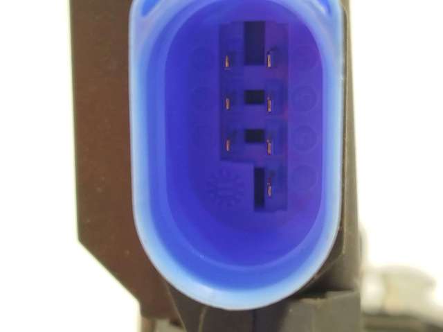7L0839015D VAG Cerradura de puerta trasera izquierda  disponible Ourense