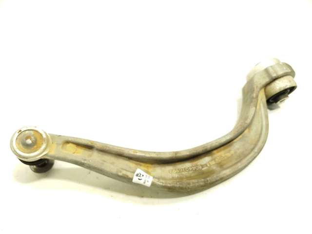 Brazo inferior derecho de la suspensión delantera 80A407694G VAG