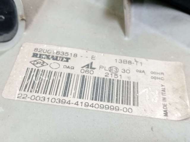 Faro delantero derecho Renault Master II furgoneta comprar en España