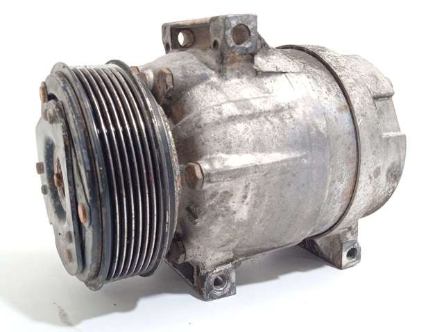 Condensador aire acondicionado 8200200671 RENAULT