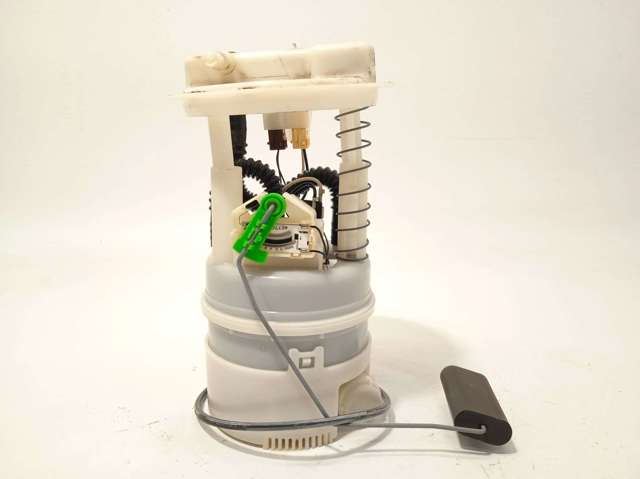 Comprar Módulo de bomba de combustible con sensor de nivel de combustible Renault Twingo I C06 a bajo precio