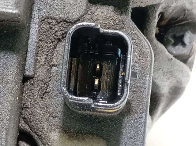 8200692868 RENAULT Alternador  disponible Ourense