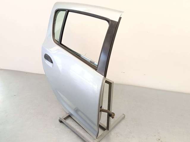821002434R RENAULT Puerta trasera derecha comprar Madrid