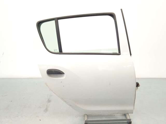 821002434R Puerta trasera derecha  comprar en Pontevedra