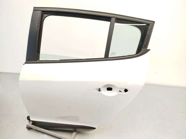 821003885R Puerta trasera izquierda comprar Sevilla