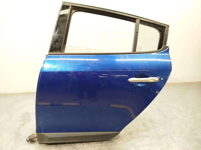 821003885R RENAULT Puerta trasera izquierda  en stock Huelva