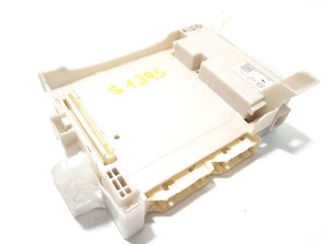 8273052K40 Toyota