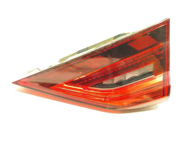 82A945094B VAG Piloto trasero interior derecho comprar Alcalá