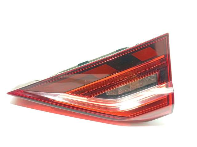 82A945094B Piloto trasero interior derecho  comprar en Reus