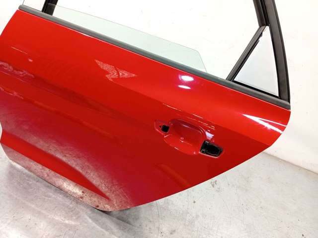 VAG 82G833051 Puerta trasera izquierda  comprar en Albacete