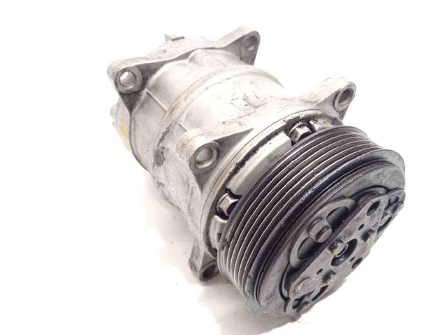 8602621 VOLVO Compresor de aire acondicionado  en stock Gandía