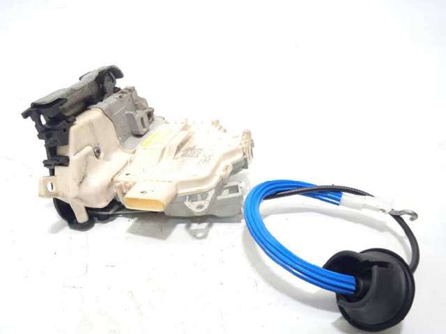 8J1837016D VAG Cerradura de puerta delantera derecha  en stock Huelva