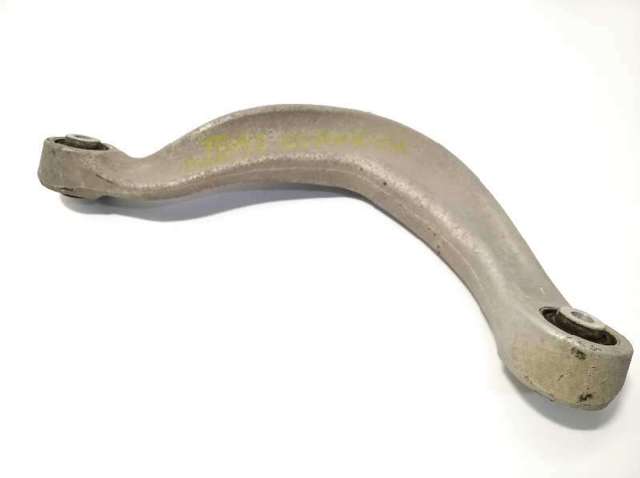 Brazo superior derecho de la suspensión trasera 8K0505324H VAG