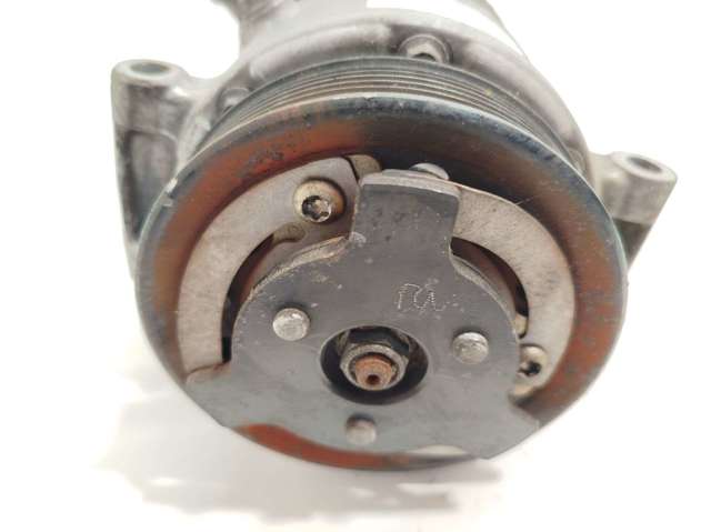 8W8319D629AD Land Rover