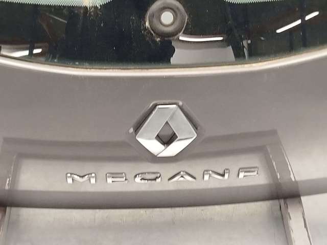 901002517R RENAULT Puerta trasera  en stock Gandía