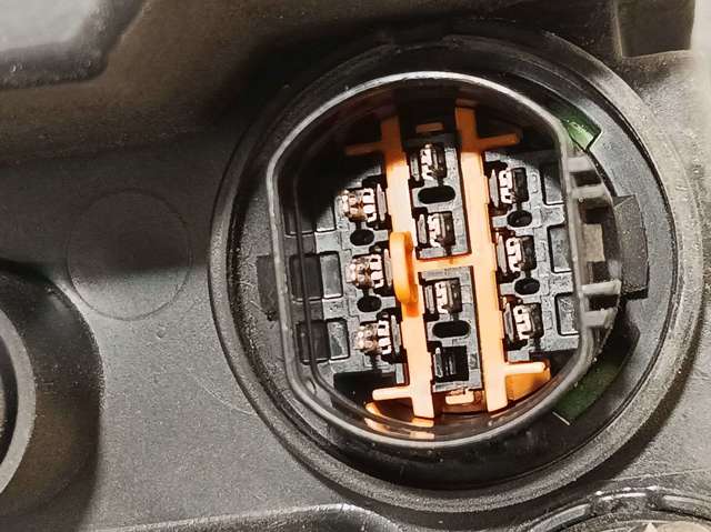 Comprar Faro derecho KIA Carens   a bajo precio