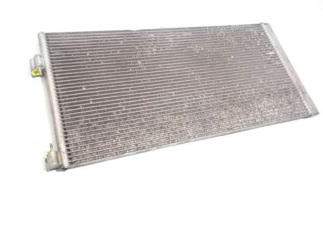 RENAULT 921100002R Condensador de aire acondicionado  disponible Lugo