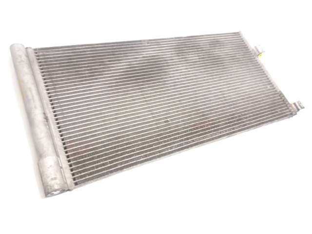 RENAULT 921100002R Condensador aire acondicionado  en stock Terrassa