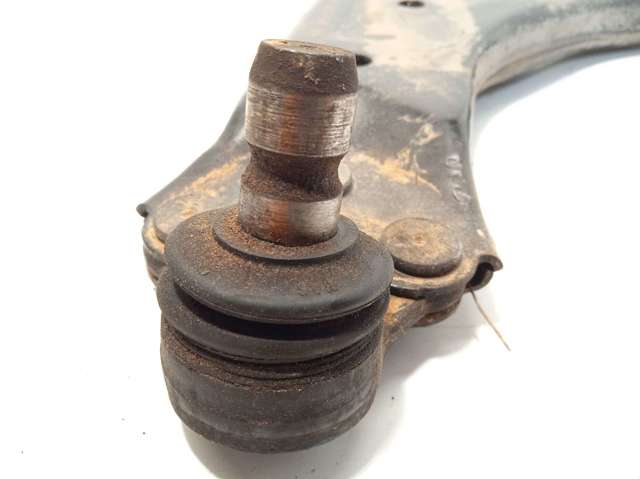 Brazo inferior izquierdo de la suspensión delantera 94540668 OPEL