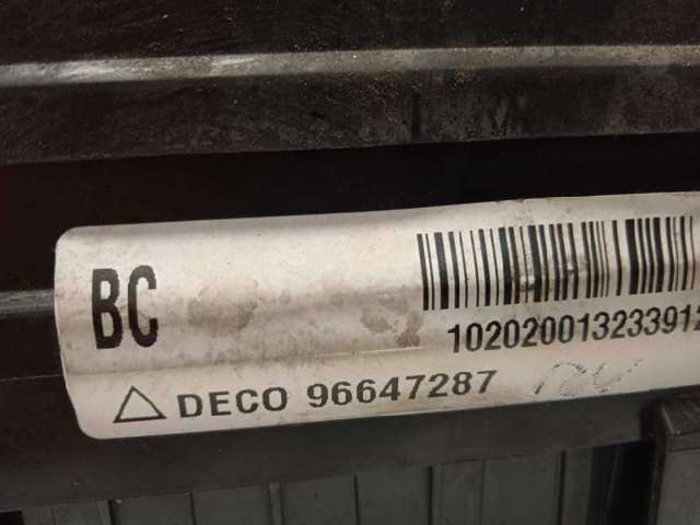 Comprar Caja de fusibles Chevrolet Epica  V250 a bajo precio