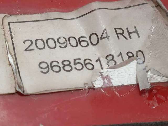 Piloto trasero derecho 9685618180 PEUGEOT