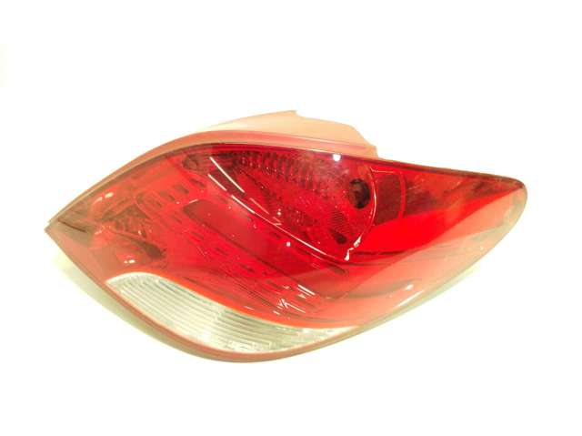 9686565980 PEUGEOT Piloto trasero derecho comprar Madrid