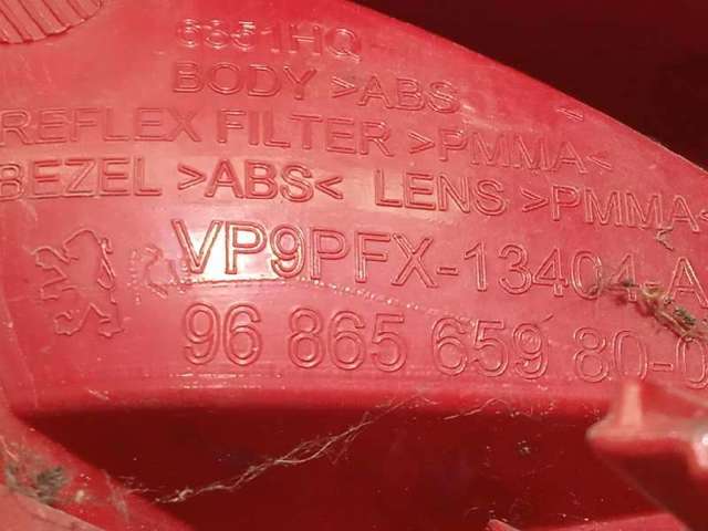 9686565980 Piloto trasero derecho  en stock Sabadell