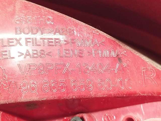 PEUGEOT 9686565980 Piloto trasero derecho  en stock Valencia