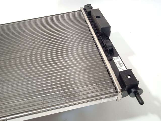 9809141780 Radiador de refrigeración del motor  disponible Utrera