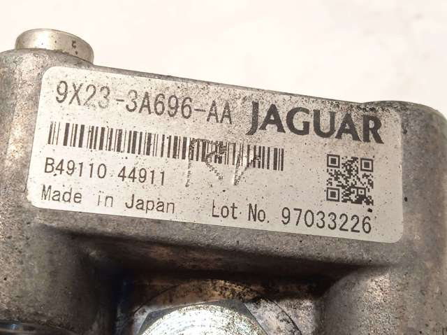Bomba de dirección asistida  9X233A696AA JAGUAR
