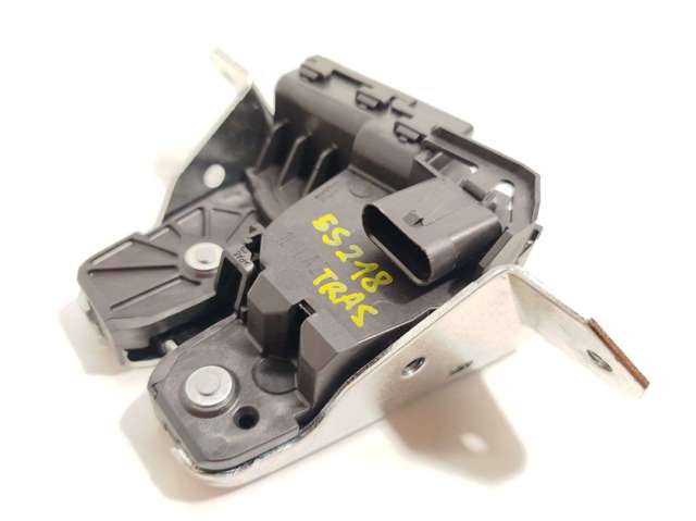 A0997400400 MERCEDES Cerradura de maletero  en stock Gandía