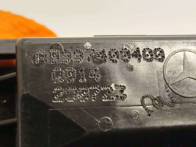 A0997400400 Cerradura de tapa de maletero  disponible Burgos
