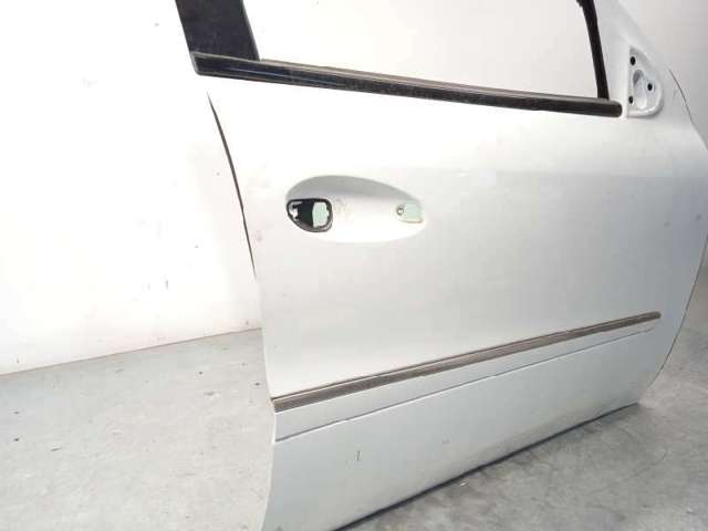 MERCEDES A1647200205 Puerta delantera derecha  disponible Lugo
