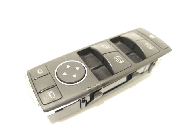 A1669054300 MERCEDES Interruptor de elevalunas delantera izquierda  en stock Córdoba
