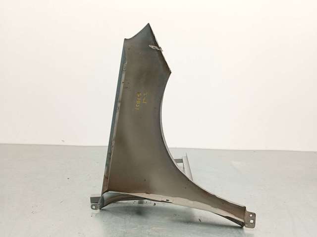 Aleta delantera izquierda para Mercedes B W245