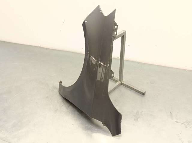 Aleta delantera izquierda para Mercedes A  (W176)