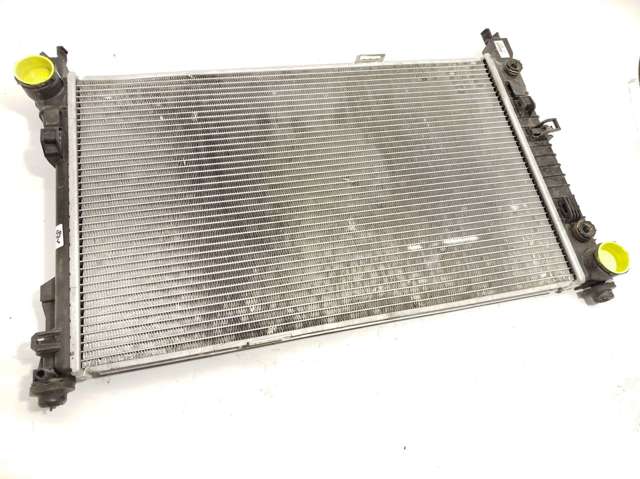 A2035000503 MERCEDES Radiador de refrigeración del motor  comprar en Jaén