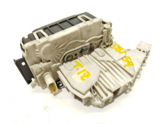 A2047300335 MERCEDES Cerradura de puerta trasera izquierda  disponible Alicante