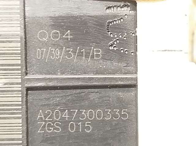 A2047300335 MERCEDES Cerradura de puerta trasera izquierda  comprar en Oviedo