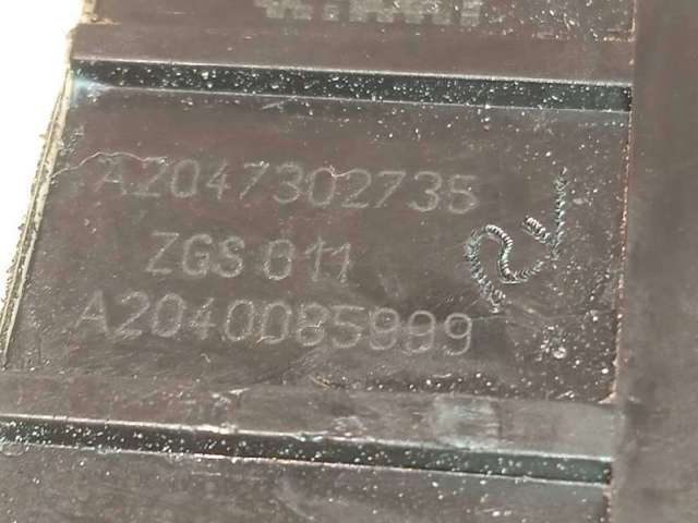 MERCEDES A2047302735 Cerradura de puerta trasera izquierda  en stock Salamanca