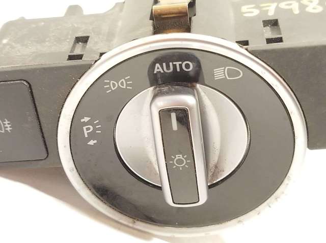 A2129050551 Interruptor de luces en el tablero  comprar en Reus