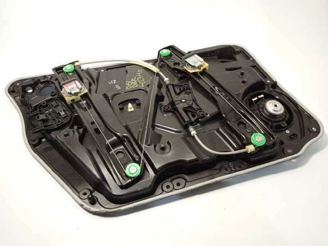 MERCEDES A2469065200 Motor del elevalunas de la puerta delantera derecha  disponible Valladolid