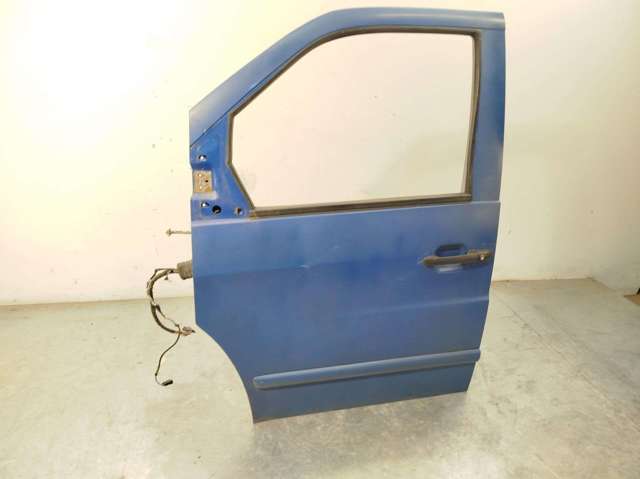 Puerta delantera izquierda para Mercedes Vito 638