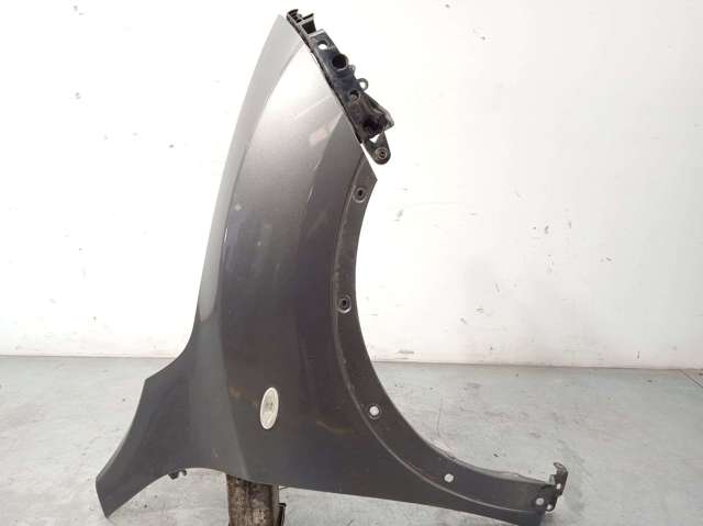 Guardabarros delanteros derecho F31001KKAA NISSAN